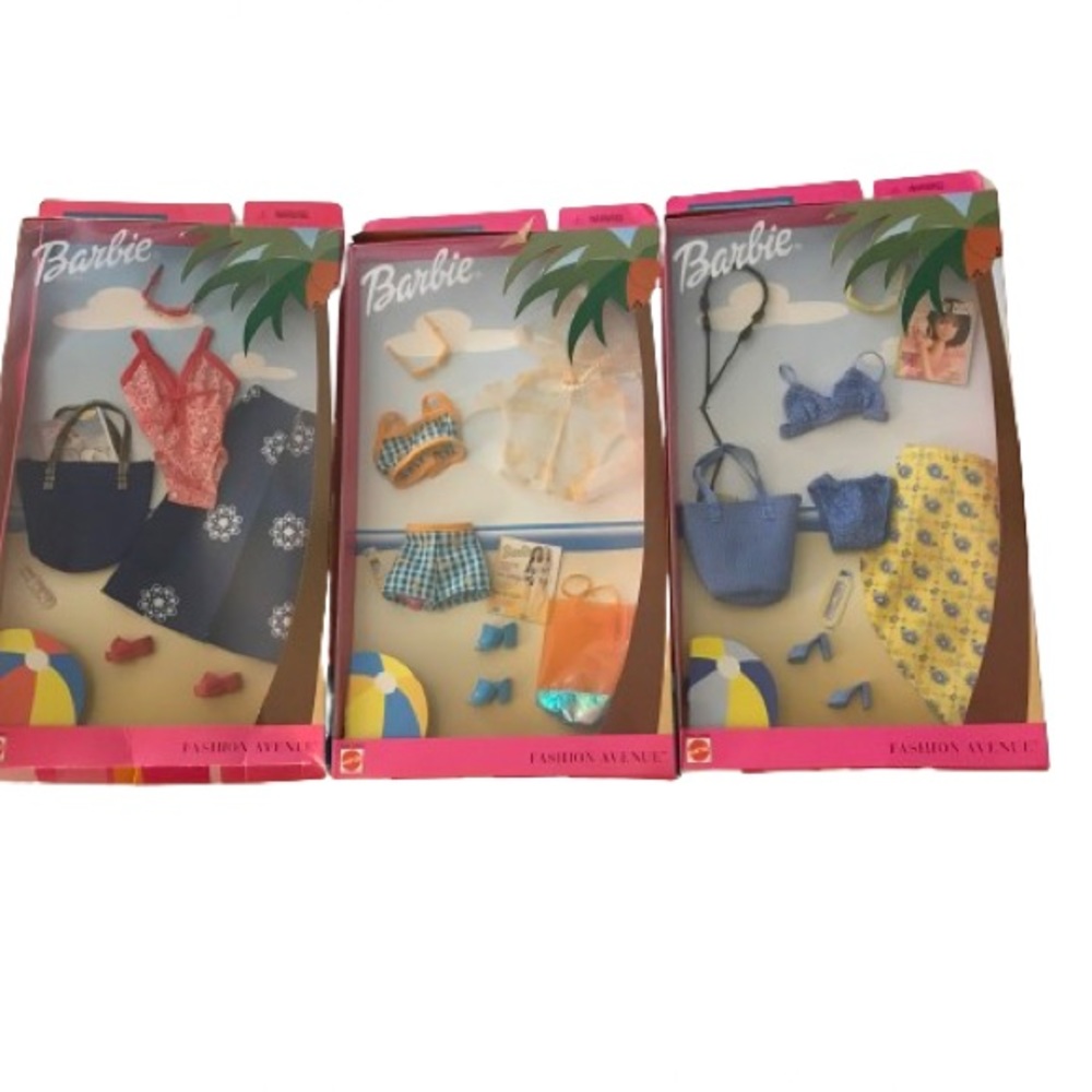 COPY - Barbie Fashion Avenue “Splash”Outfits. Brand new.